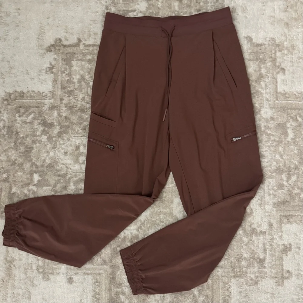 Athleta Venture Pant Size 6 in Hearth Rose - Picture 3 of 12